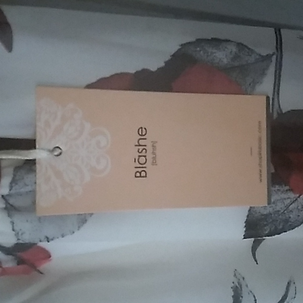 Dress - Picture 5 of 6